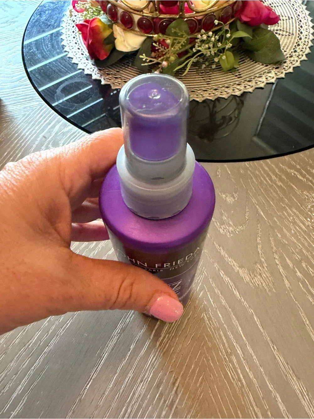 John Frieda Frizz Ease Daily Nourishment Leave-In Conditioner - Purple